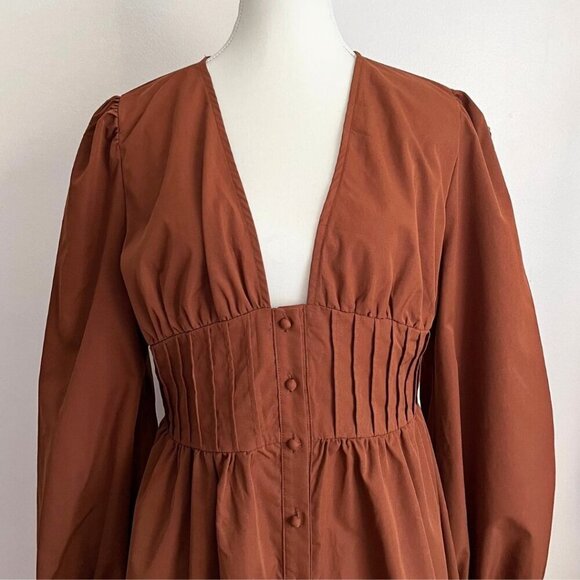 PRETTYLITTLETHING BUTTON FRONT PUFF SLEEVE SKATER SKIRT IN BROWN - 10 - Picture 5 of 13